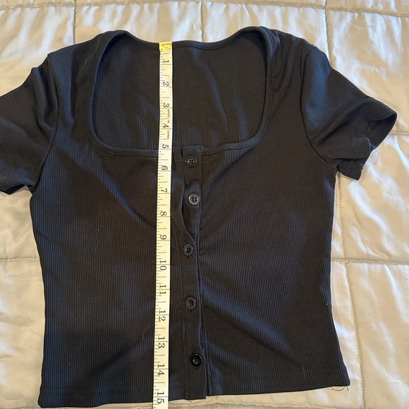 SHEIN Black Ribbed Button-Down Top - Picture 4 of 5